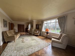 Family Room/Dining Room- click for photo gallery